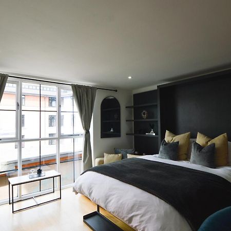 Cosy, Centrally Located Studio With Gated Parking! Loughborough Extérieur photo